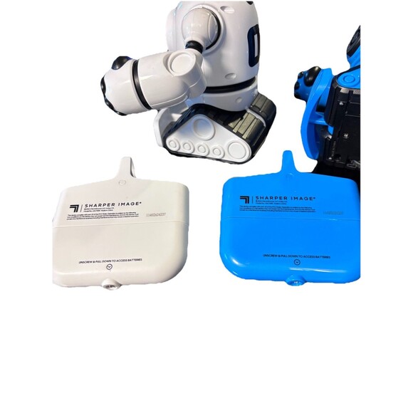 Sharper Image Mecha Rivals Remote Control Battle Robots Game Set Blue White - Picture 8 of 8